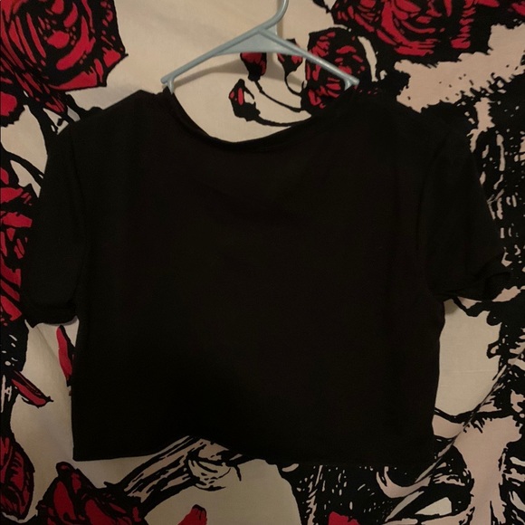 Crop top - Picture 3 of 4